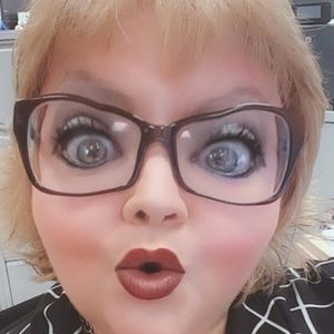 Meet your Posher, Peggy